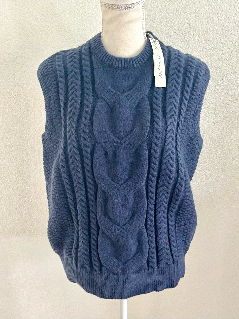 She + Sky Navy Blue Cable Knit Sleeveless Sweater Vest